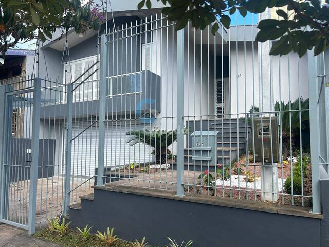 Casa para Venda em Porto Alegre - 4
