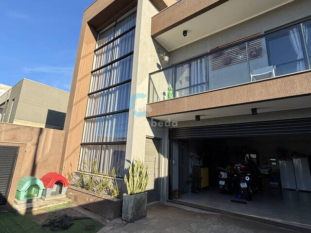 Sobrado para Venda em Sapucaia do Sul - 2