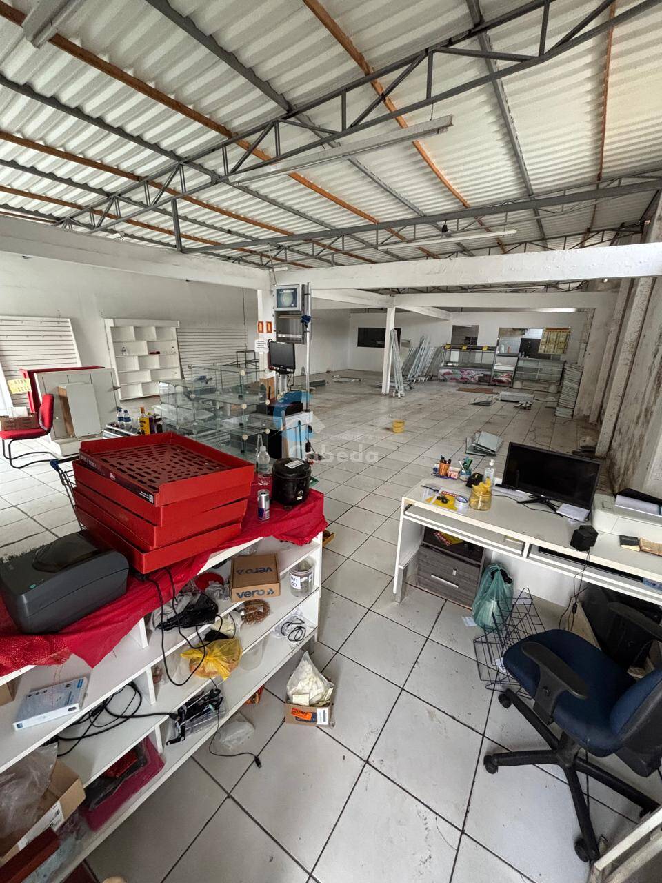 Depósito-Galpão-Armazém à venda, 242m² - Foto 3