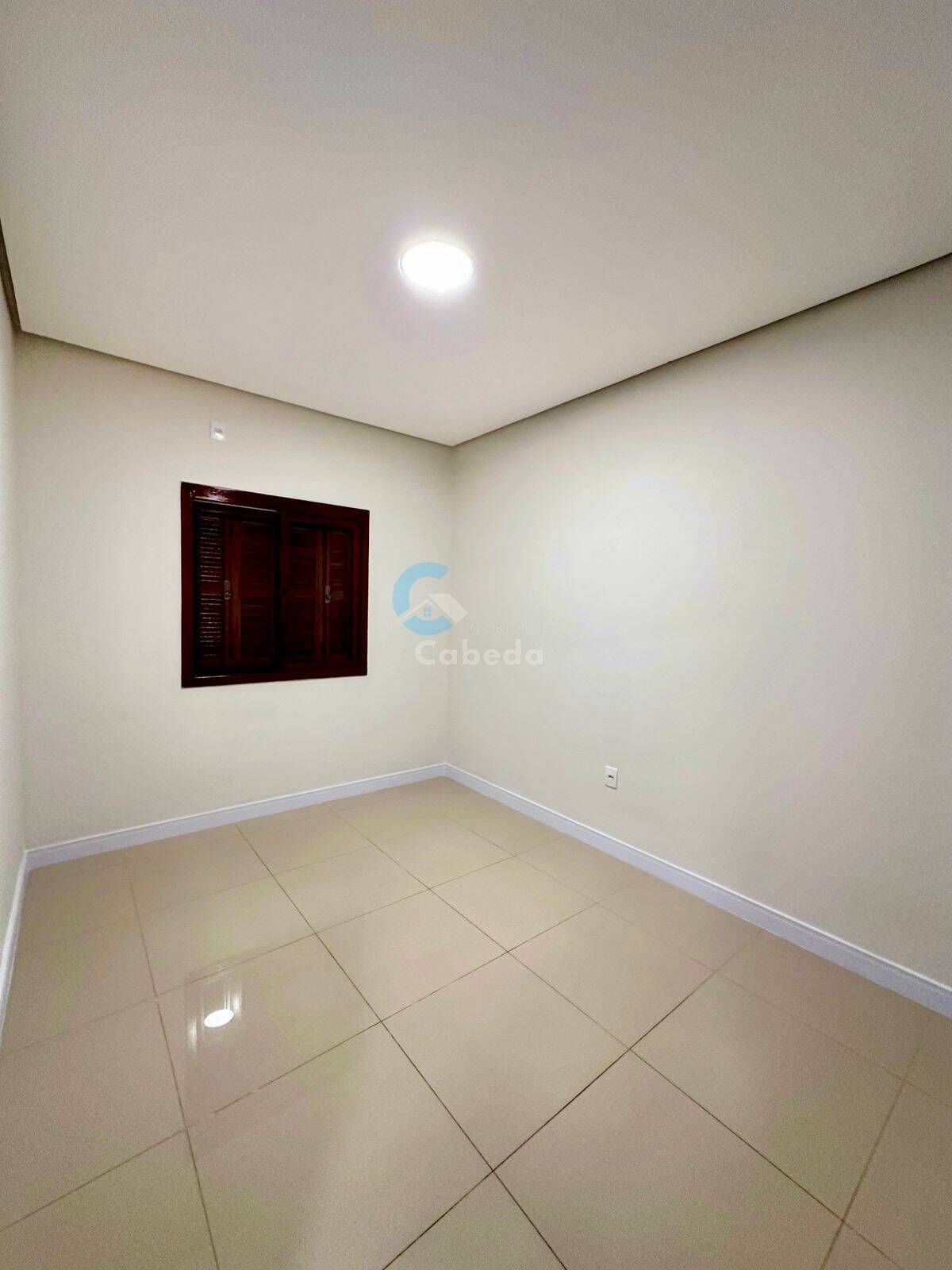 Casa à venda com 2 quartos, 55m² - Foto 7