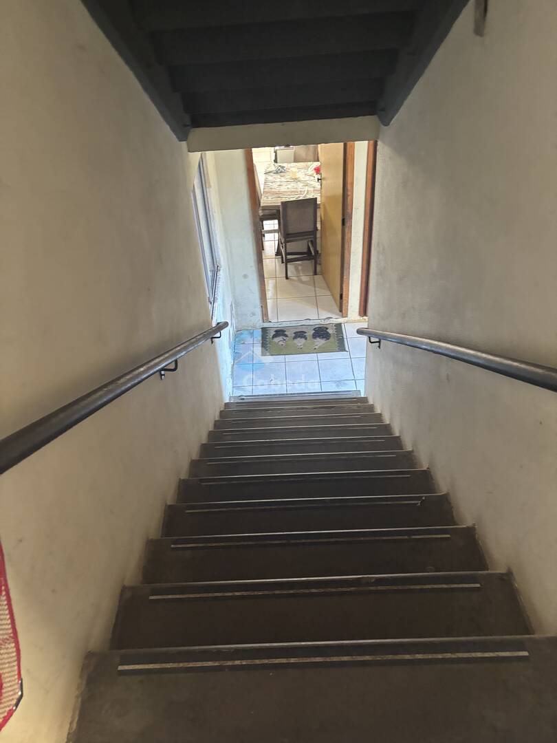 Apartamento à venda com 2 quartos, 427625m² - Foto 2