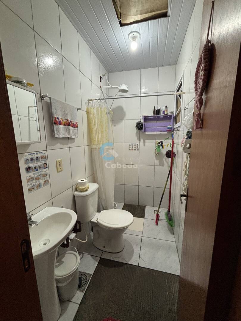 Casa à venda com 2 quartos, 30m² - Foto 5