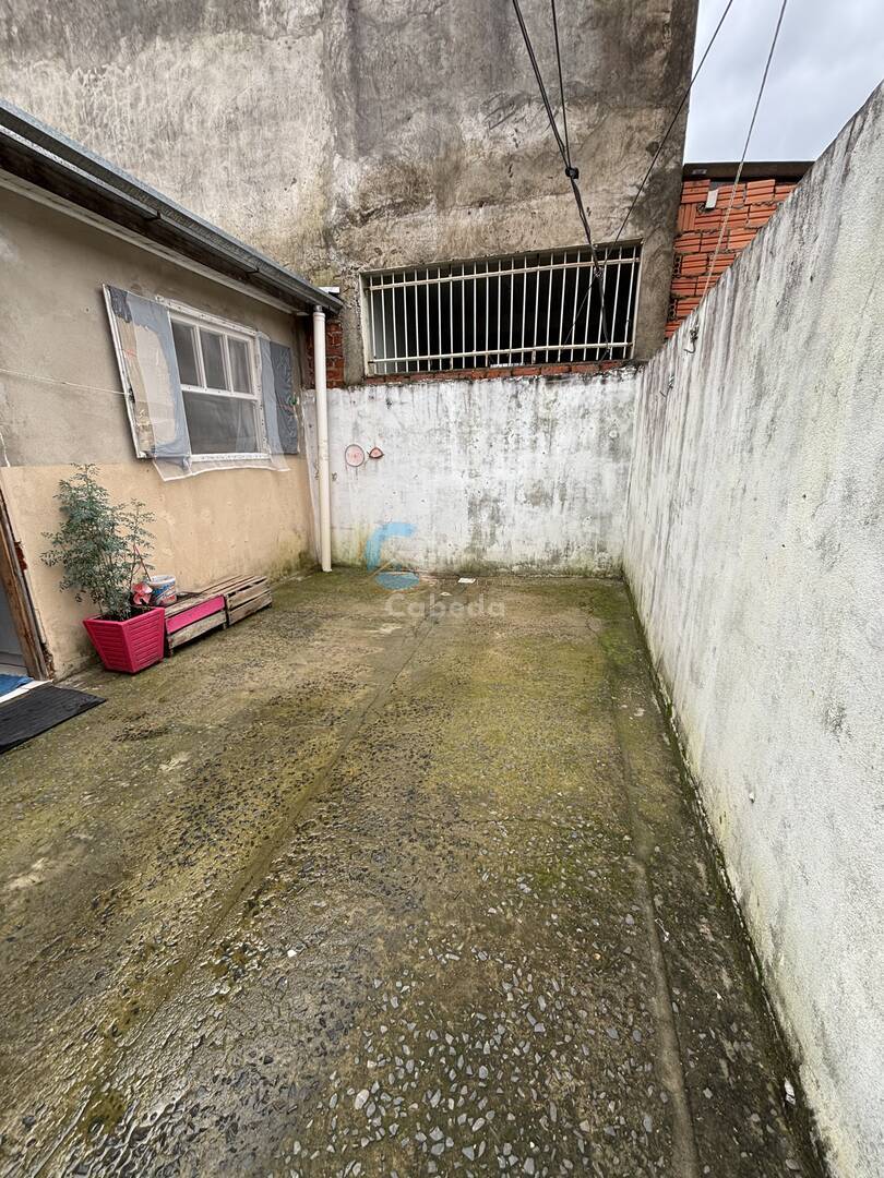 Casa à venda com 2 quartos, 30m² - Foto 9