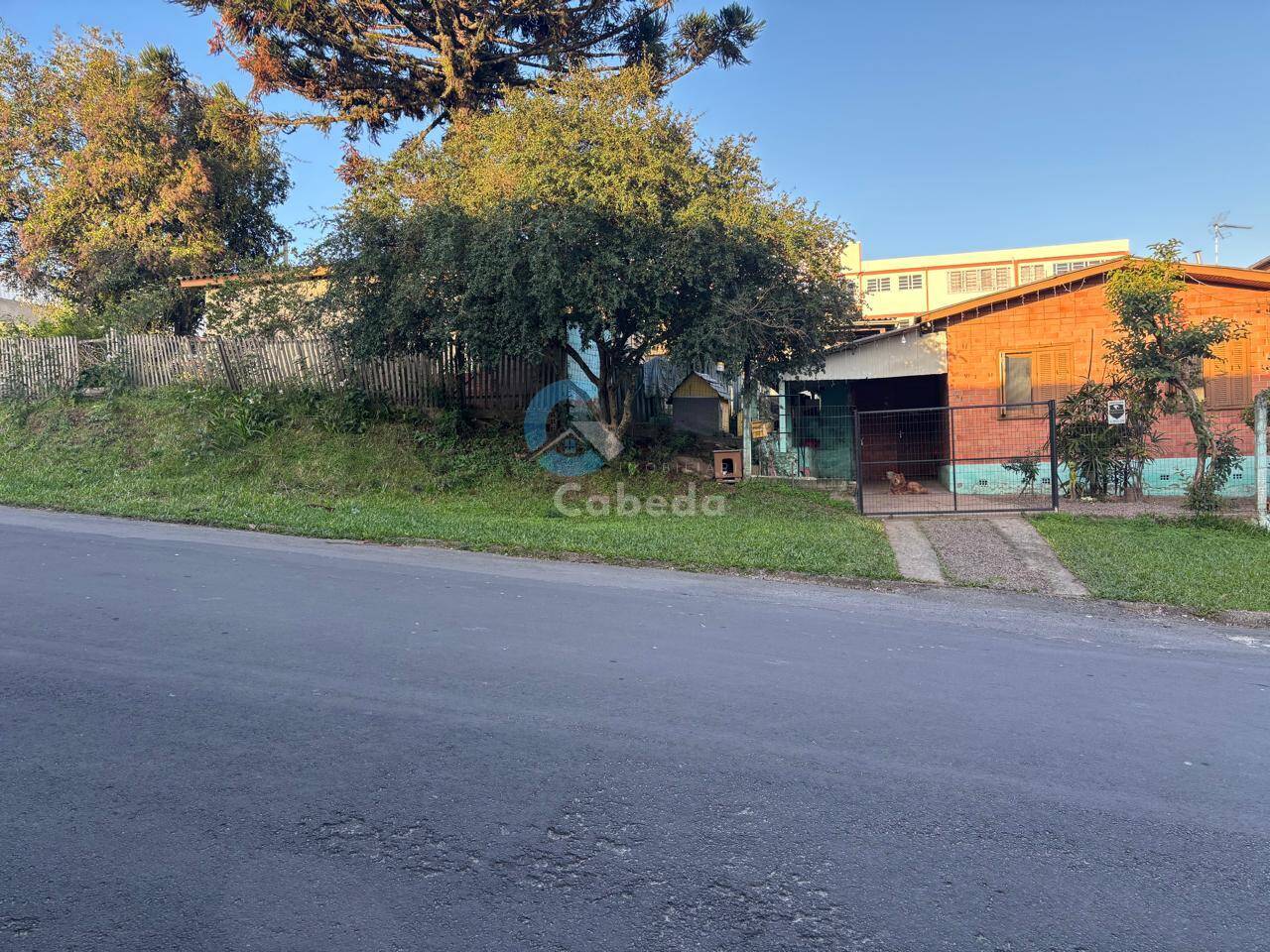 Casa à venda com 7 quartos, 250m² - Foto 3