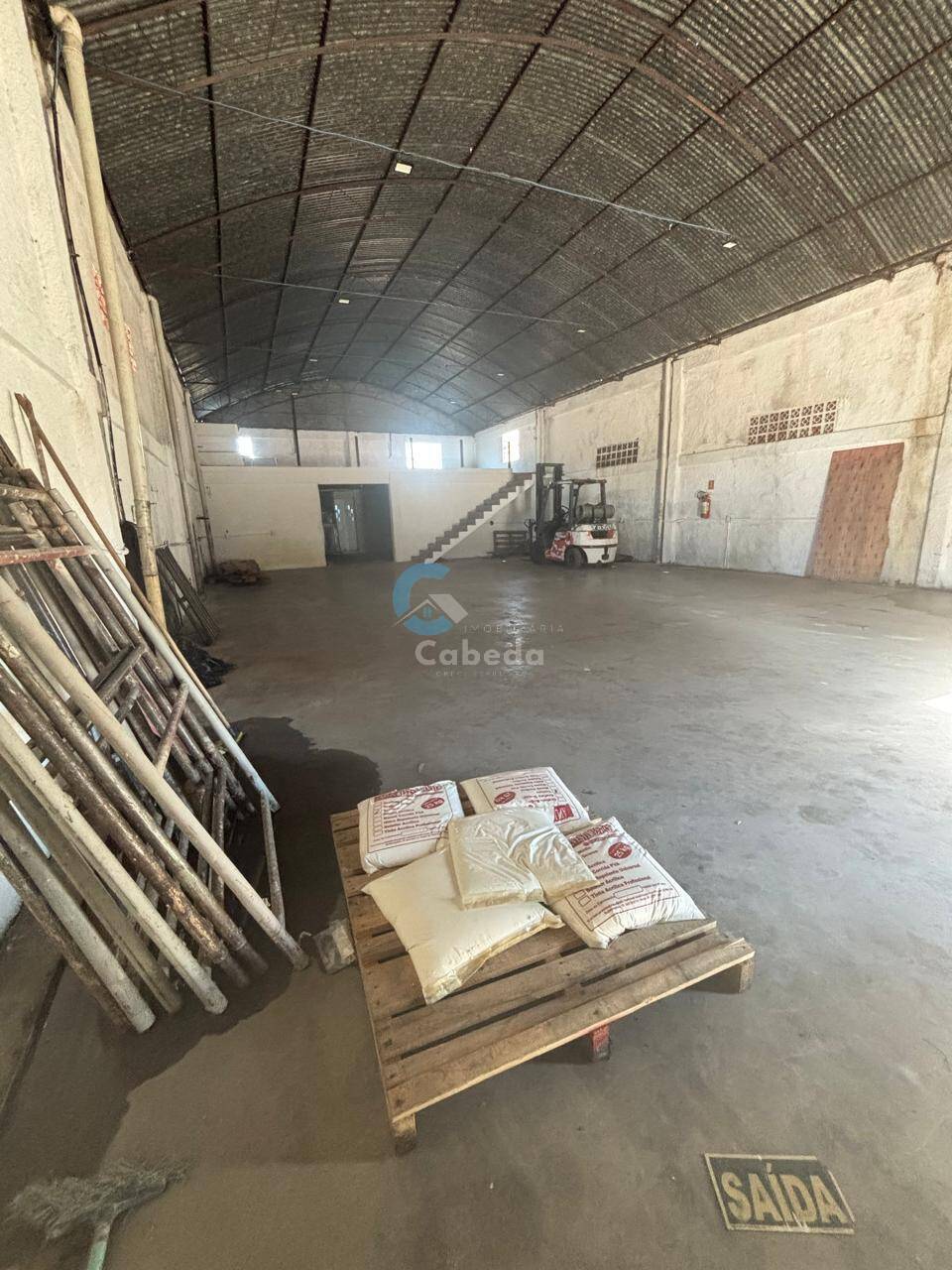 Depósito-Galpão-Armazém para alugar, 308m² - Foto 2