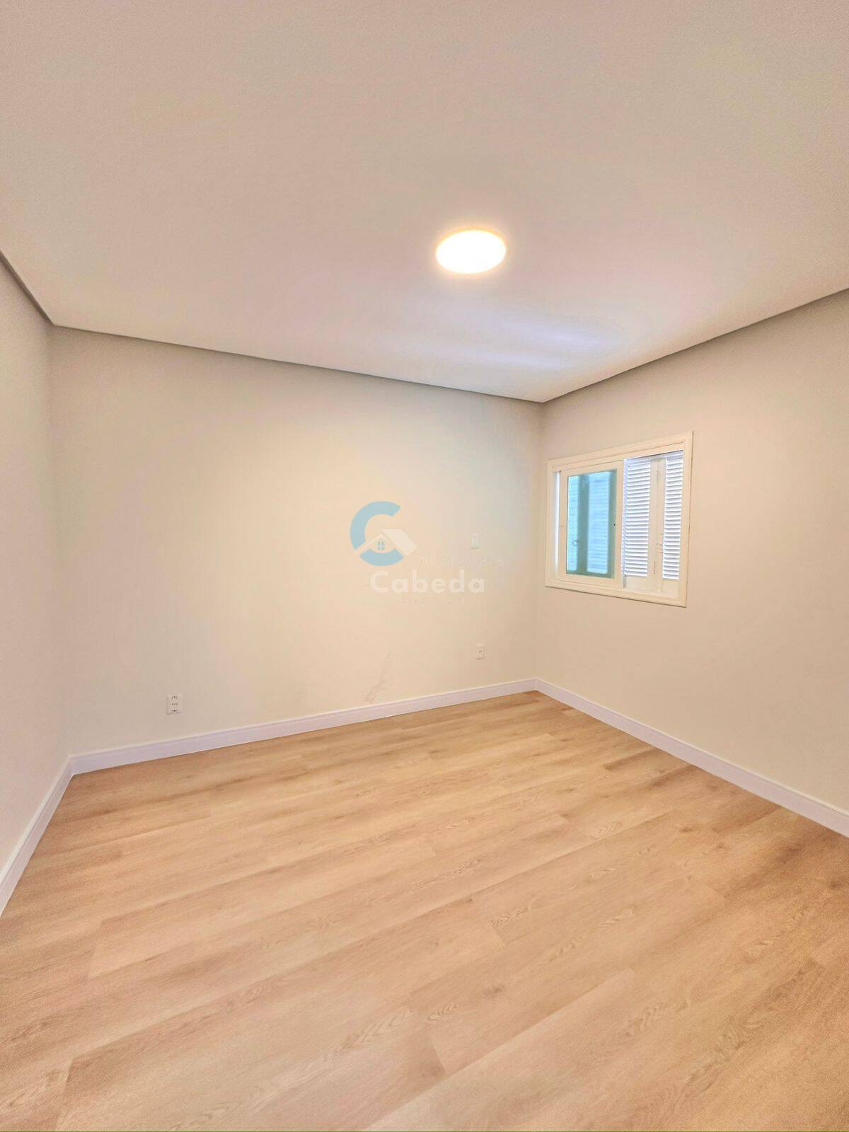 Casa à venda com 3 quartos, 140m² - Foto 9