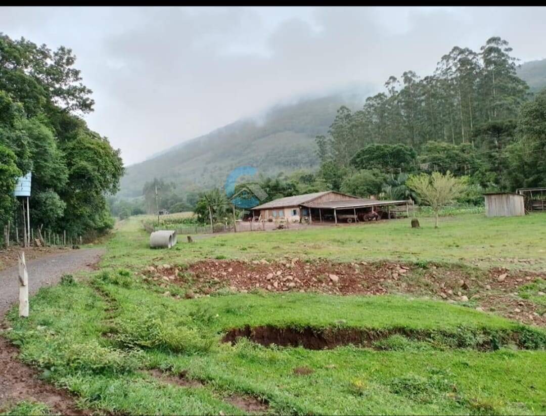 Chácara à venda com 3 quartos, 250m² - Foto 12