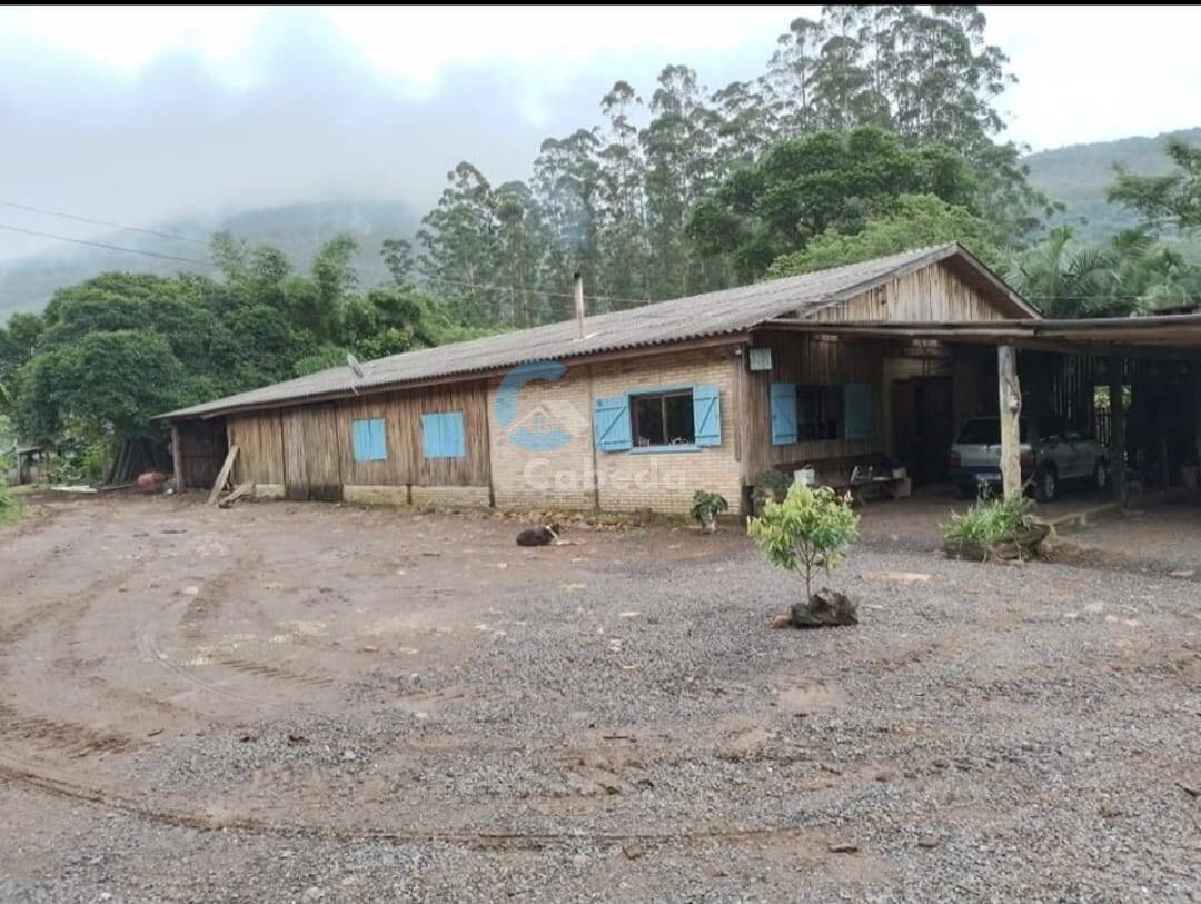 Chácara à venda com 3 quartos, 250m² - Foto 1