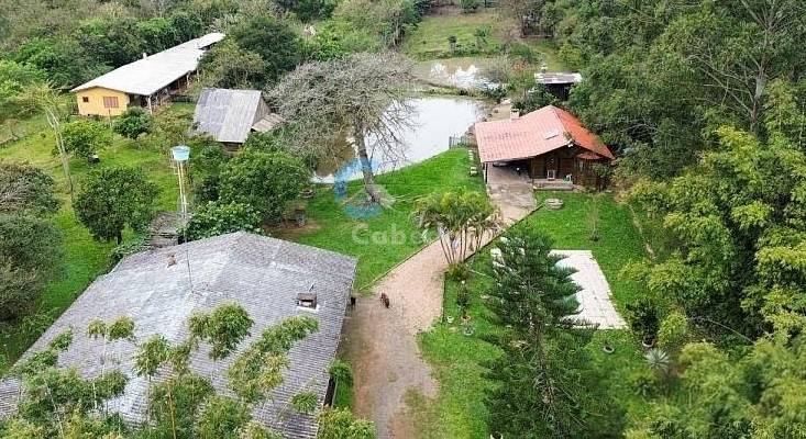 Sítio, 6 quartos, 2917 m² - Foto 1