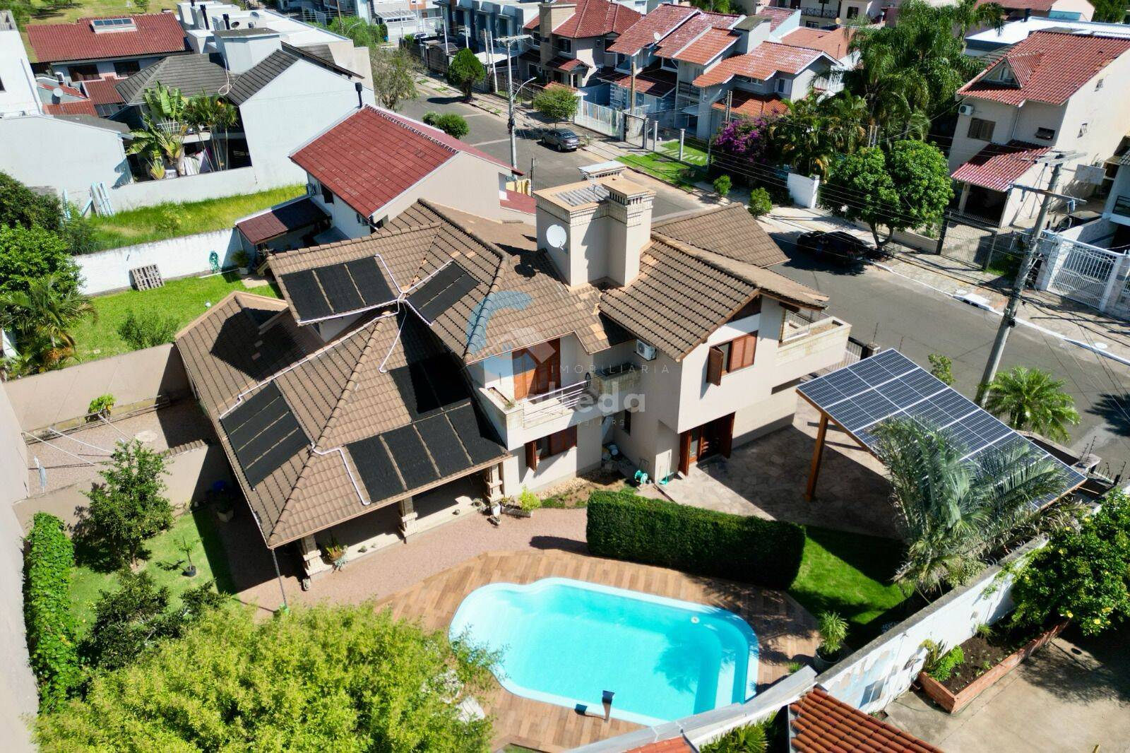Casa, 4 quartos, 285 m² - Foto 1